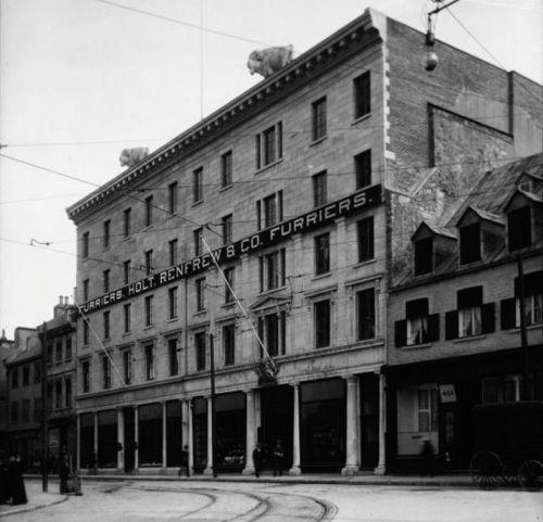 Quartier Vieux-Québec - Rue De Buade - Holt, Renfrew & Co. . - [vers 1900], Fonds J. E. Livernois Ltée, P560,S2,D2,P87099-2